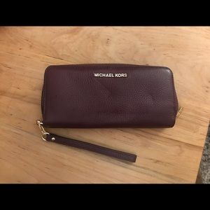 Michael Kors Zipper Wallet Clutch